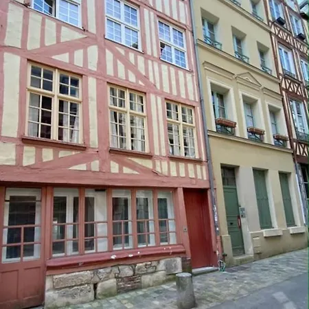 Studio With Mezzanine Lejlighed